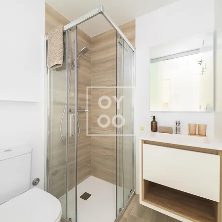 Apartman Boho Breeze Penthouse - By Oyoostays *